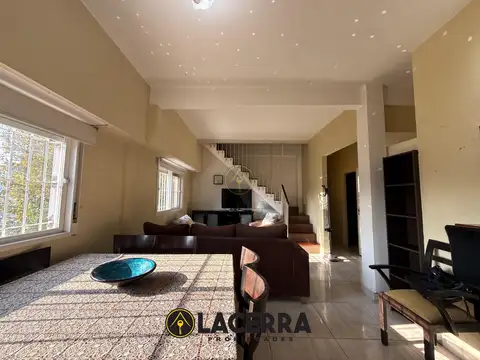PH 4 ambientes con patio en Munro