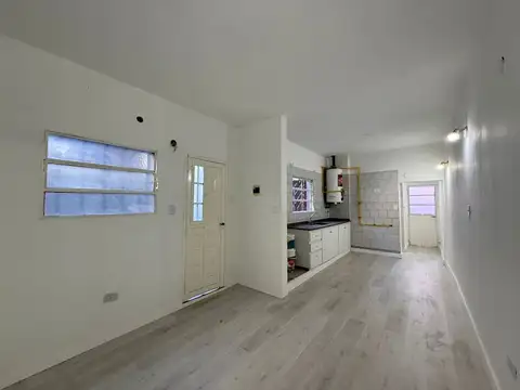 Depto Tipo Casa en Alquiler de 2 ambientes