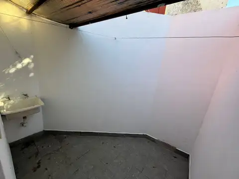 Depto Tipo Casa en Alquiler 26 años