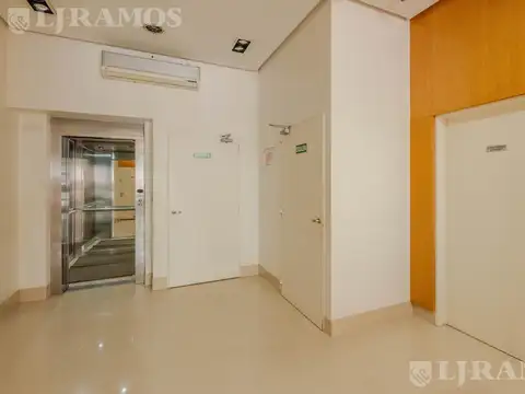Edificio Comercial en Microcentro