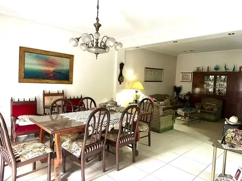 Casa en Venta de 9 dormitorios