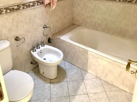 VENTA CASA MULTIFAMILIAR 3 UNIDADES SAN CRISTOBAL