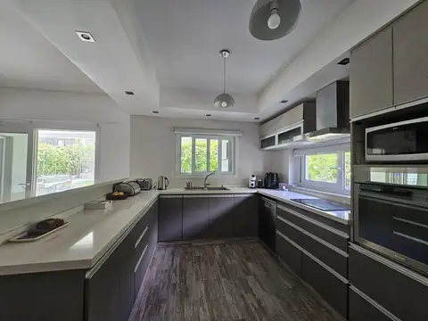 Casa en Alquiler Temporal en La Comarca, USD 4.200