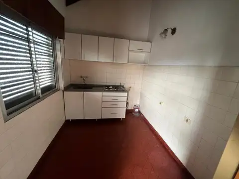 Depto Tipo Casa en Alquiler de 2 dormitorios