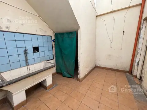 Depto Tipo Casa en Venta 50 años