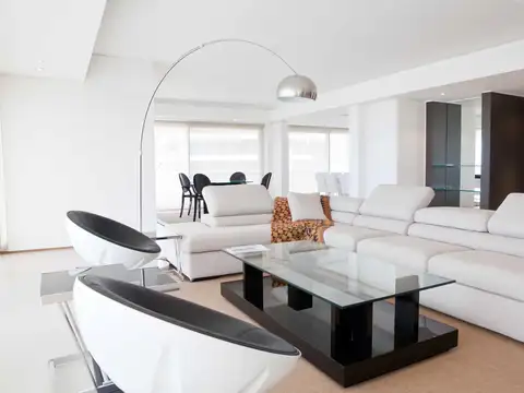 Departamento 8 ambientes con 5 baños