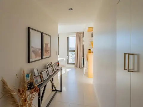 Bvd. Maritimo Felix U. Camet esquina Lopez de Gomara