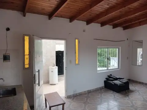 Colonia 4000, Piso 1