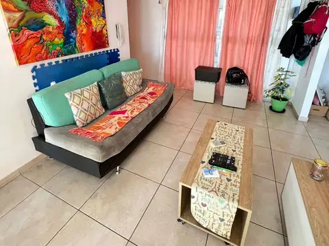 Depto Tipo Casa en Venta en Valentin Alsina, USD 70.000