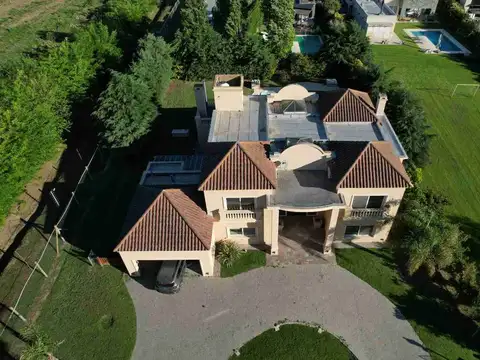 Casa en Venta de 5 dormitorios