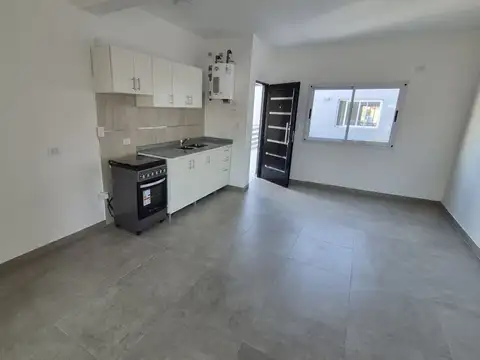 Departamento en Alquiler en Avellaneda, $ 550.000