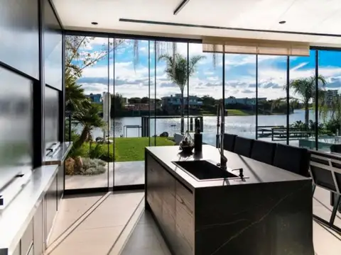 Casa en Venta de 5 dormitorios