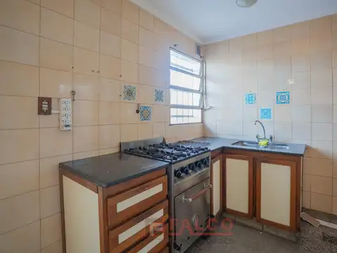 Depto Tipo Casa en Alquiler de 4 ambientes