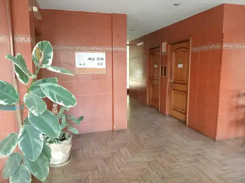Departamento en Venta en Vicente López Vías / Maipú, USD 165.000