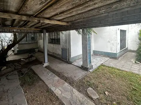 Casa en Venta en Liniers, USD 210.000