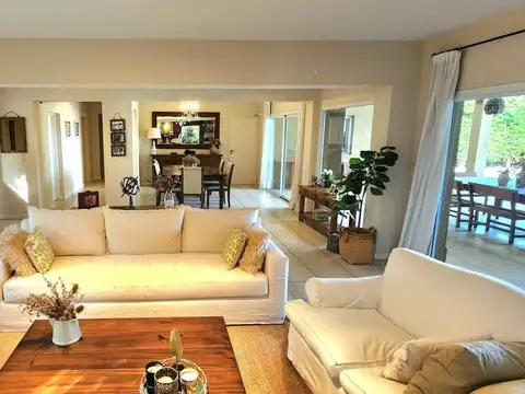 Casa Chalet  en Venta en Santa Catalina, Villanueva, Tigre