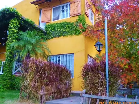 Laprida e/ Caseros y Roca