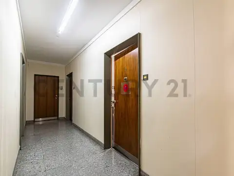 Oficina 2 ambientes con 1 baño