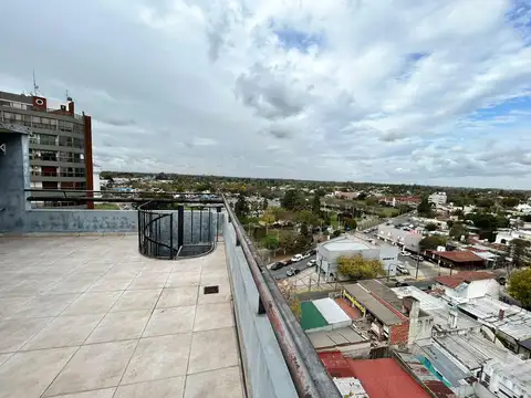 VENTA DEPARTAMENTO 3 AMBIENTES CON COCHERA Y TERRAZA