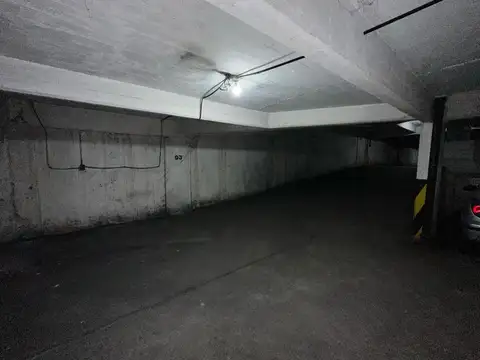 VENTA COCHERA EN RIOJA AL 900