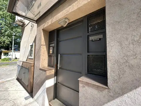 Juan José Paso 1500