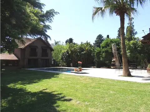 Casa en Venta con 1 cochera