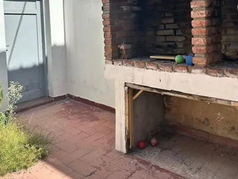 VENTA PH (IDEAL P/USO COMERC. /VIVIENDA) - ALBERDI