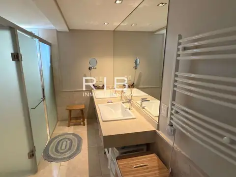 Departamento en Venta con 2 cocheras