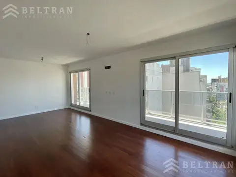 San Juan 505. 8vo piso C/Terraza de uso exclusivo.