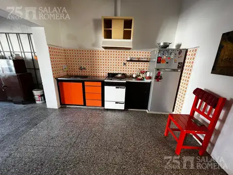 Depto Tipo Casa en Venta con 1 cocheras