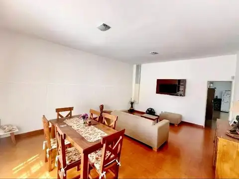 VENDO. Casa en barrio Lezca. Concordia, ER.