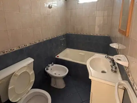 Depto 2 amb con balcón y lavadero