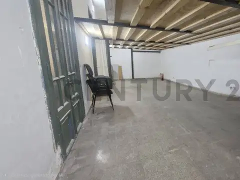 Punta Arenas 1800, Piso 0