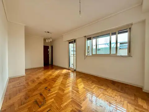 Campana 3000, Piso 7