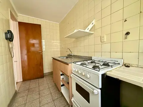 Mono ambiente en alquiler en Villa del Parque. Excelente ubicación  Apto profesional