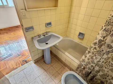 Campana 3000, Piso 7