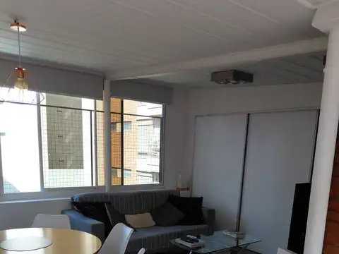 Casa 6 ambientes con 3 baños