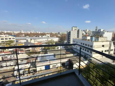 Monoambiente a estrenar con balcón y terraza privada en Villa del Parque