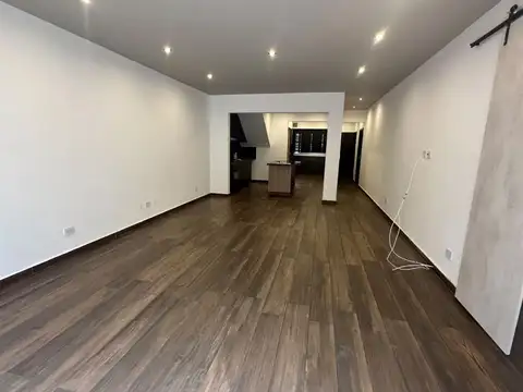 Depto Tipo Casa en Venta en Barrio Naón, USD 235.000