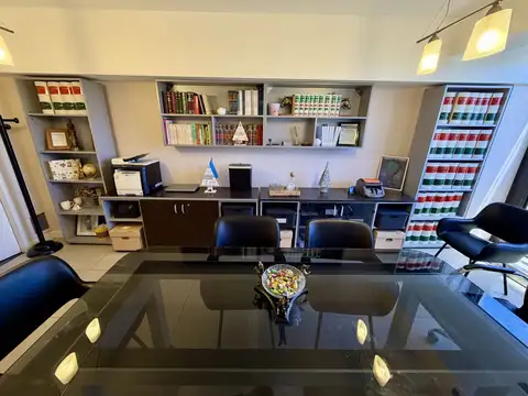 Oficina 4 ambientes con 1 baño