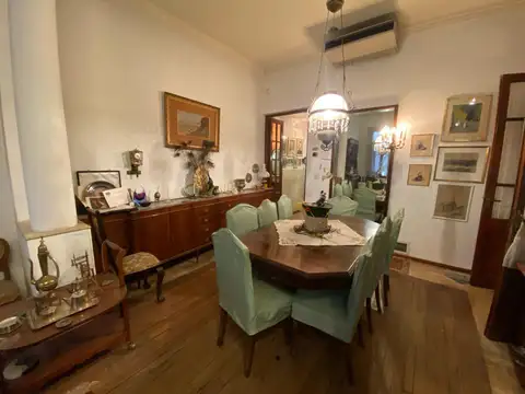 Casa 7 ambientes con 3 baños