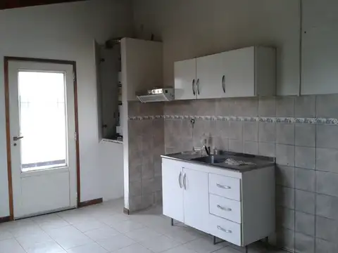 Depto Tipo Casa en Alquiler de 2 dormitorios