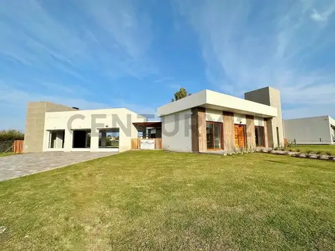 Casa en Venta en City Bell, USD 750.000