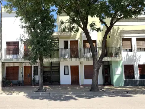 Departamento 2 ambientes con balcón – Apto crédito – Excelente ubicación-VENADO TUERTO