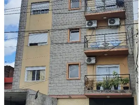 EXCELENTE MONOAMBIENTE EN VENTA EN V. BALLESTER