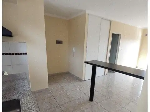 EXCELENTE MONOAMBIENTE EN VENTA EN V. BALLESTER