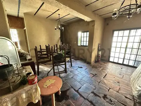 Olavarría 3000, Piso 0