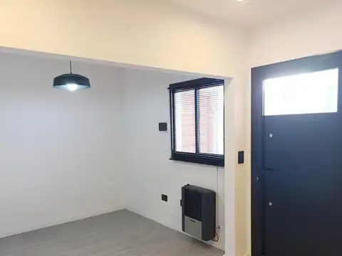 Depto Tipo Casa en Venta en Parque Luro, USD 72.000