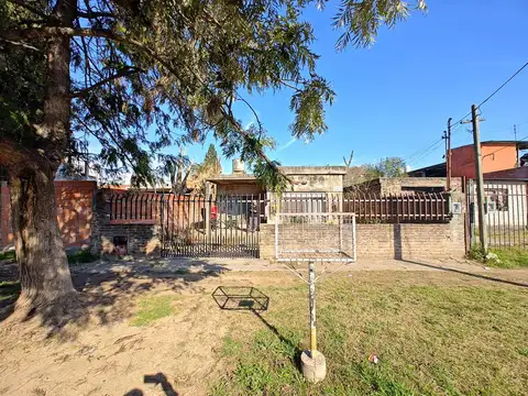 Casa en Venta en Gregorio de Laferrere