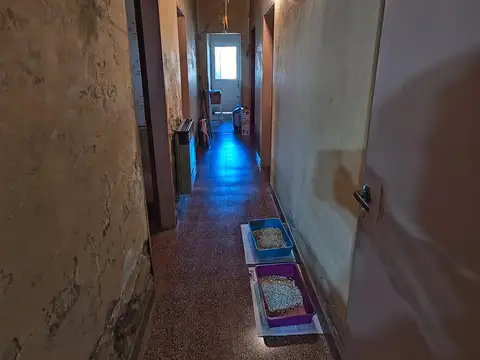 Casa 5 ambientes con 1 baño